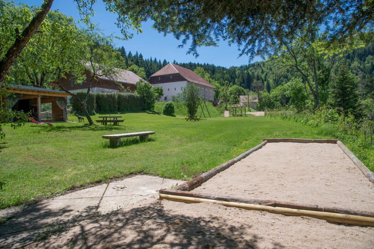 Ferienwohnung Domaine De Malpas Villers-le-Lac Exterior foto